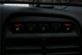 кнопки подогрева сидений ВАЗ 2110 включены