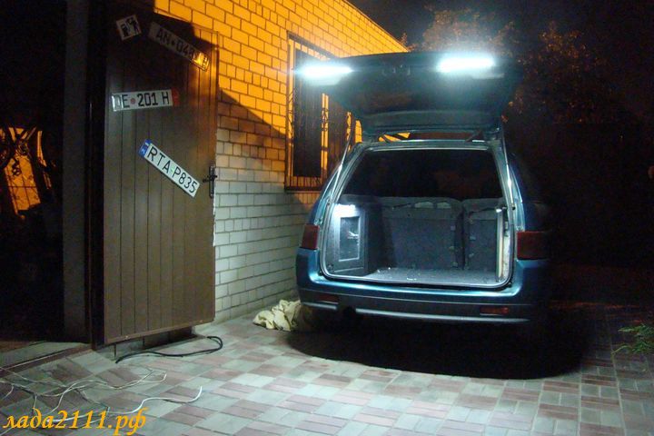 Подсветка зоны возле багажника ВАЗ 2111
