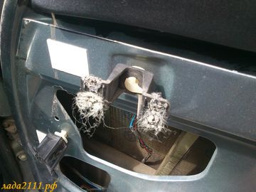 Ремонт обшивки двери автомобиля
