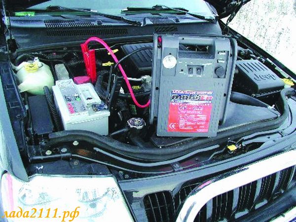 зарядно-пусковое устройство для зарядки АКБ автомобиля